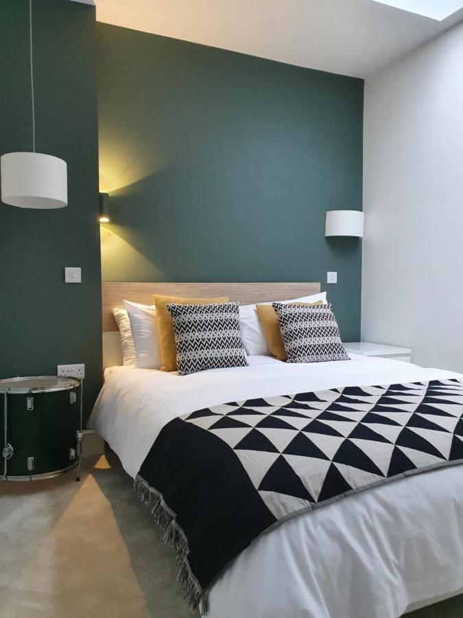 The Taylor Suite - Stunning 2-Ensuite Beds, Cathedral View Roof Garden Truro Exteriör bild