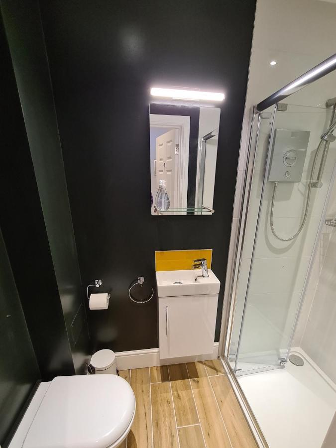 The Taylor Suite - Stunning 2-Ensuite Beds, Cathedral View Roof Garden Truro Exteriör bild