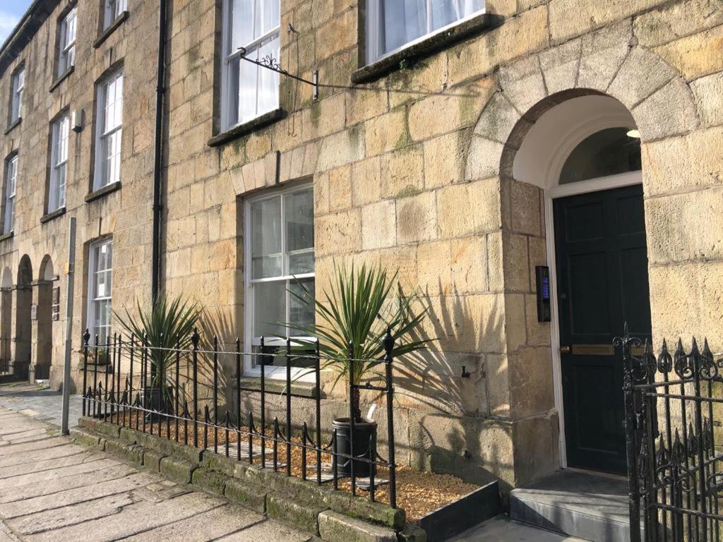 The Taylor Suite - Stunning 2-Ensuite Beds, Cathedral View Roof Garden Truro Exteriör bild